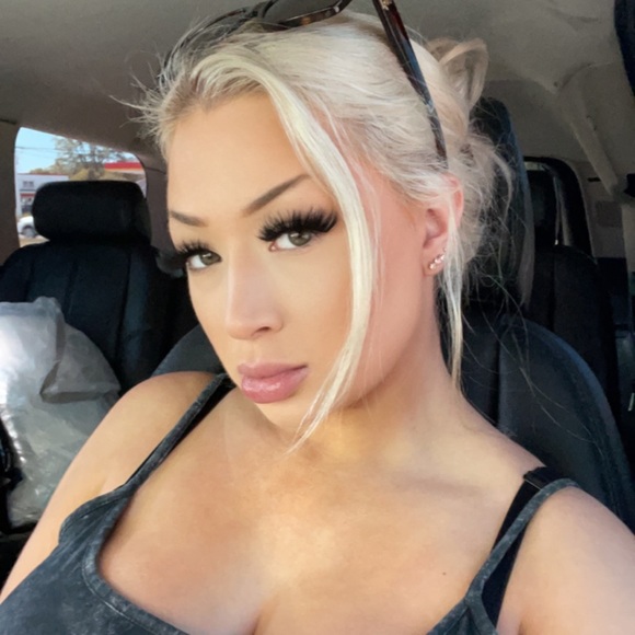 Meet your Posher, Jessica - Picture 4 of 7